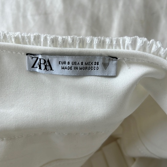 Zara Ruffle Top - Picture 3 of 3